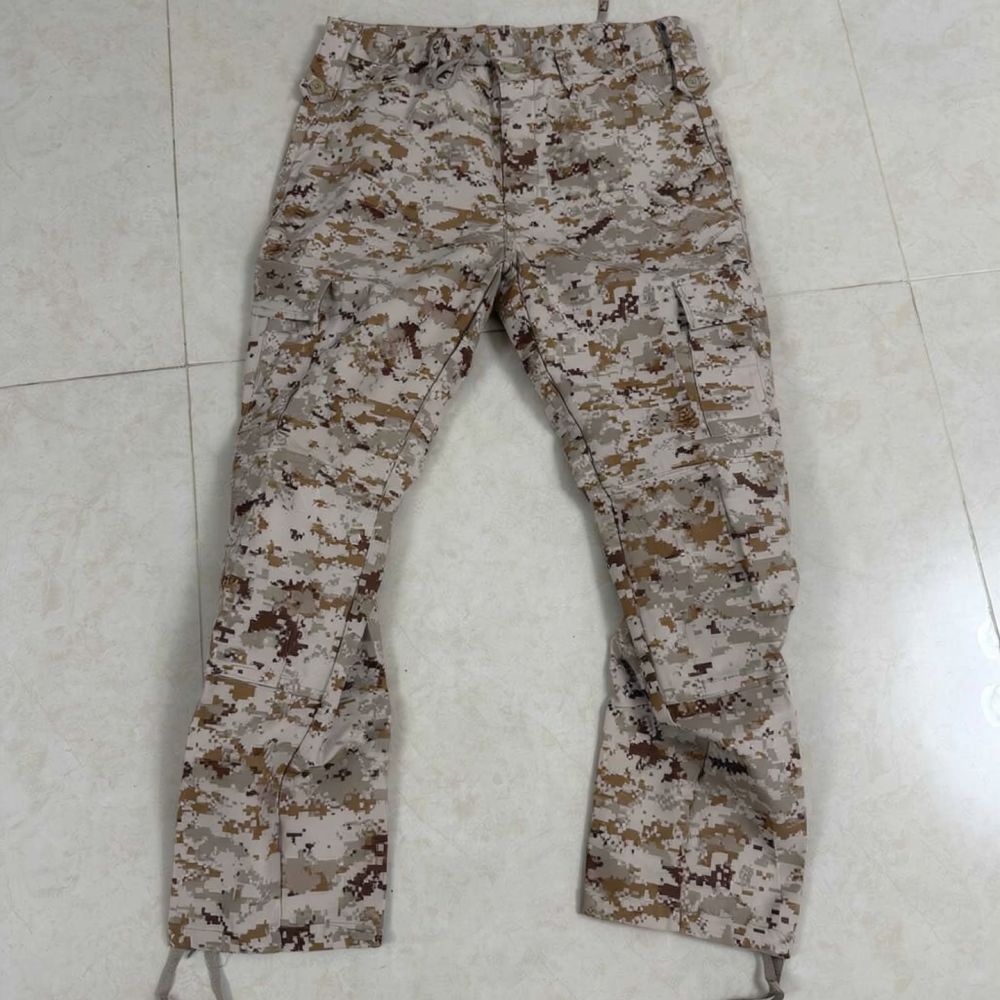 Completo mimetico tattico, ada - Outdoor Adventure Outfit recensione e prezzo